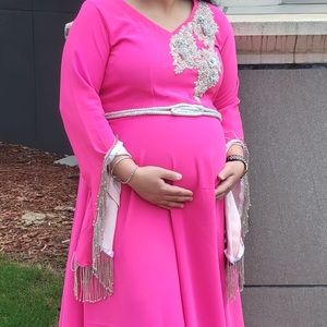 Maternity gown